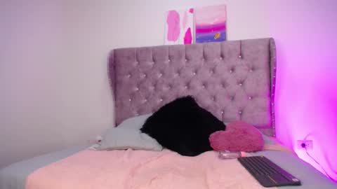emma online show from March 1, 3:49 pm