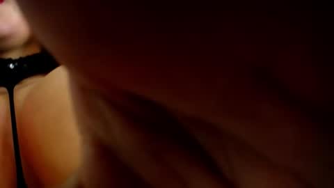 emma_carter25 online show from November 4, 8:21 pm