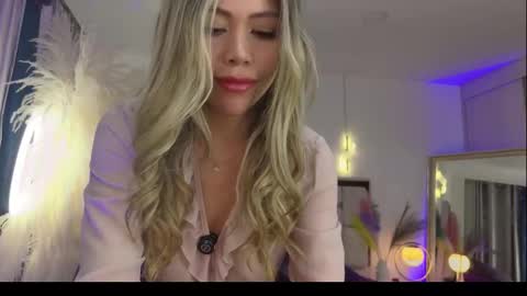 emma coronel online show from February 13, 11:30 pm