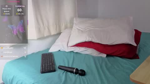 Emma online show from April 11, 7:45 am