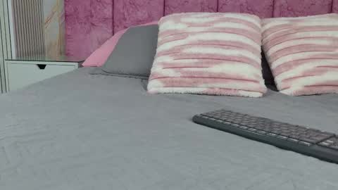 Emma online show from March 3, 3:02 am