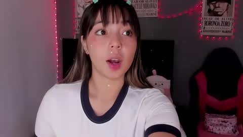 emma_grayys online show from July 4, 1:26 pm