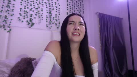 emma_johnson_ online show from March 3, 1:56 am