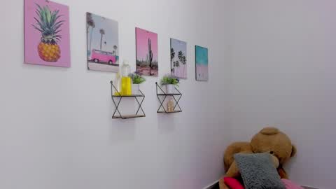 whises lits        online show from December 3, 2:18 pm