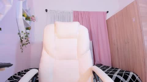 Emma online show from October 2, 7:56 pm