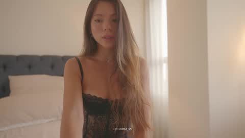 emma_lu1 online show from September 21, 7:51 pm