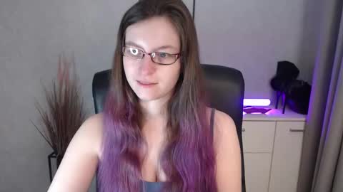 emma online show from November 26, 6:54 am