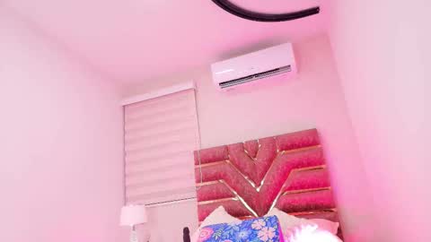 emma online show from November 4, 12:06 pm