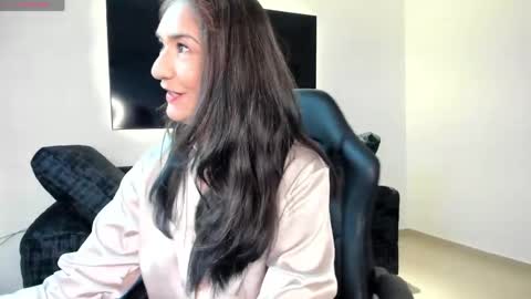 Emma  online show from June 9, 11:32 am