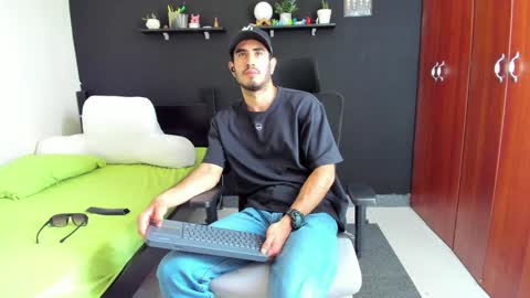 emma online show from December 2, 3:20 pm