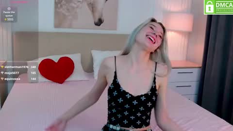 Emma online show from February 23, 8:11 pm