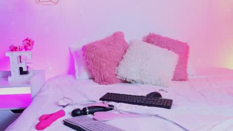 Emma Softt online show from June 12, 8:52 pm