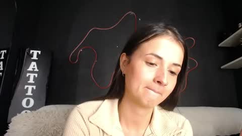 Emma Black online show from April 22, 9:22 pm