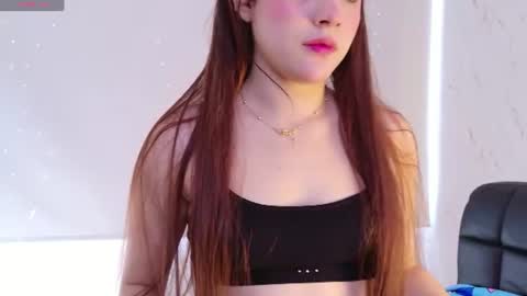 emma_wattsoon online show from July 7, 2:54 pm