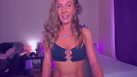 Emma online show from September 15, 12:06 pm