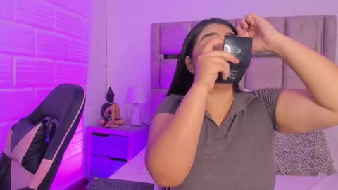 emma becket online show from November 19, 4:12 am