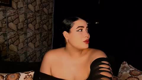 emmacamille2 online show from March 1, 1:32 am