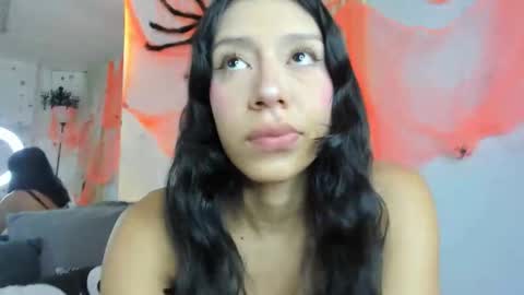 emmaclark_1 online show from October 11, 9:07 pm