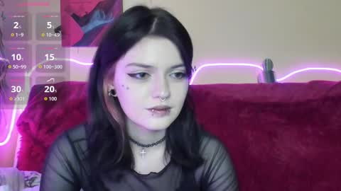 Emma online show from December 4, 3:44 pm