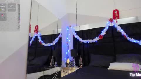 emmadasilva online show from December 18, 7:09 pm