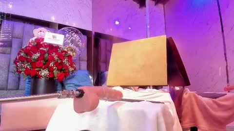 Emma Duque online show from March 8, 11:49 pm