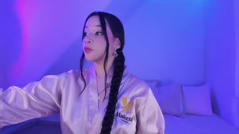 emmajohanson online show from July 21, 12:23 am