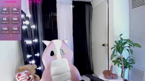 Emma Russell online show from October 11, 8:34 pm