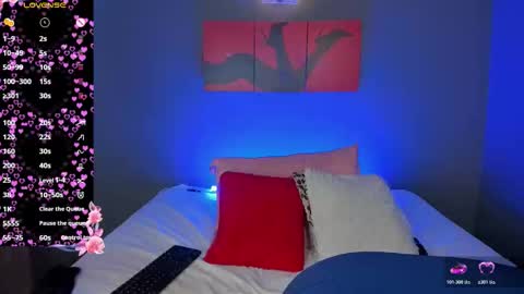 Emma online show from December 3, 5:57 pm