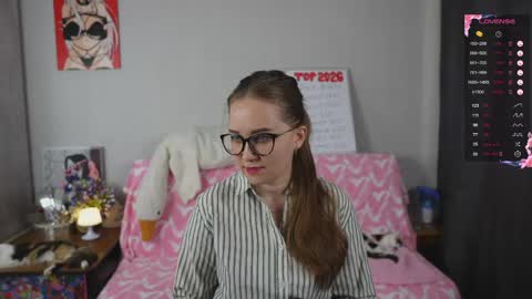 Mia online show from May 24, 1:50 pm