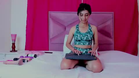  Emma  online show from January 23, 4:26 pm