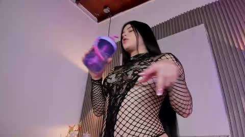 emmazc_ online show from February 28, 9:08 pm