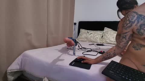 emmi_11 online show from January 8, 11:05 am