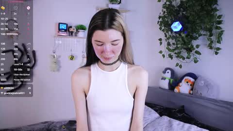 emmie_everly online show from November 28, 12:34 pm