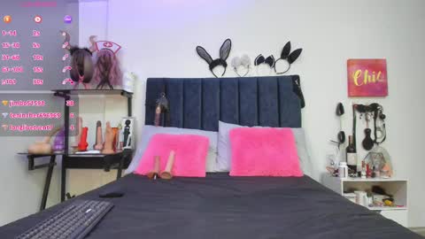          online show from March 3, 6:03 pm