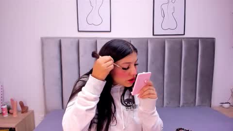 Emily  Laila  online show from October 22, 11:56 am