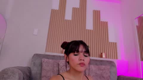 emmyrossex online show from April 7, 8:44 pm