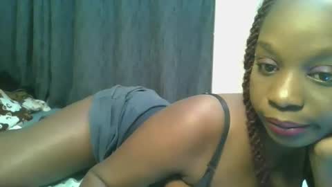 empress_emma online show from May 4, 8:04 pm