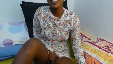 Vee online show from July 1, 8:28 pm