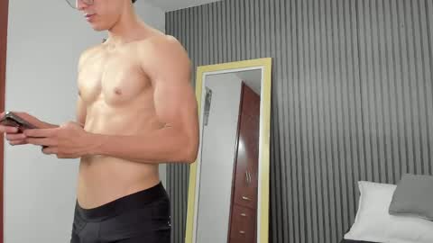 Gio online show from May 5, 4:08 am