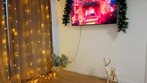 enjoyeverymoment_ online show from February 4, 6:28 am