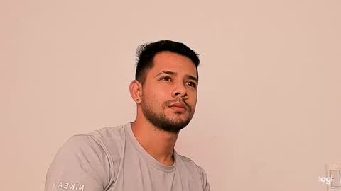 enmanuelgutierrez40 online show from January 7, 12:54 pm