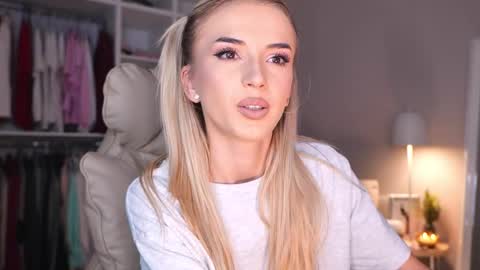 entya online show from October 13, 6:37 am