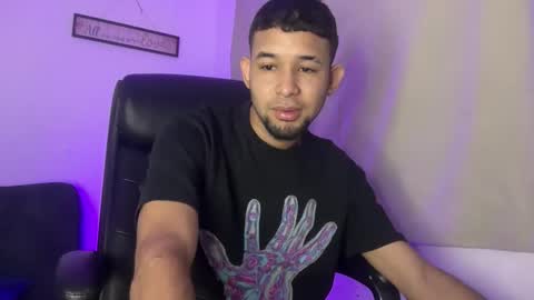 enyel_100 online show from March 18, 9:26 am