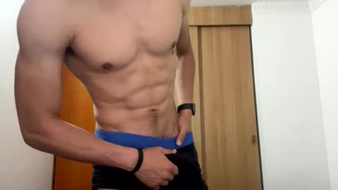 enzo_savage online show from June 5, 11:48 am
