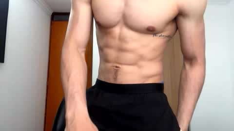 enzo_savage online show from February 25, 7:39 pm