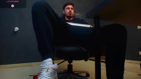 EnzoRace online show from October 11, 7:35 am