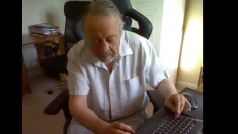 erasmus_d online show from May 9, 5:19 pm