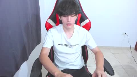 eren_tatakae online show from October 20, 3:11 am