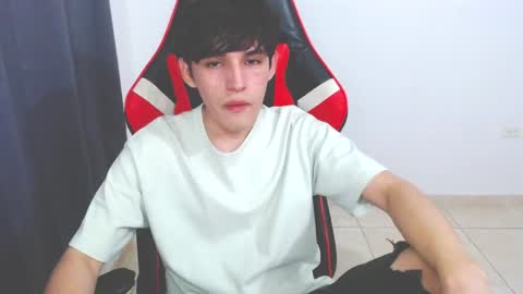 eren_tatakae online show from December 22, 12:07 am