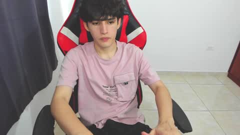 eren_tatakae online show from January 27, 7:03 pm